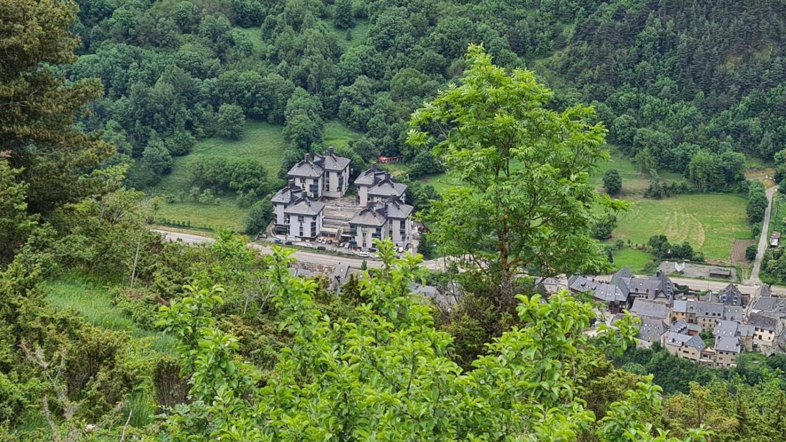 Tuca - Triplex Priviletge Con Encanto Vielha Exterior foto